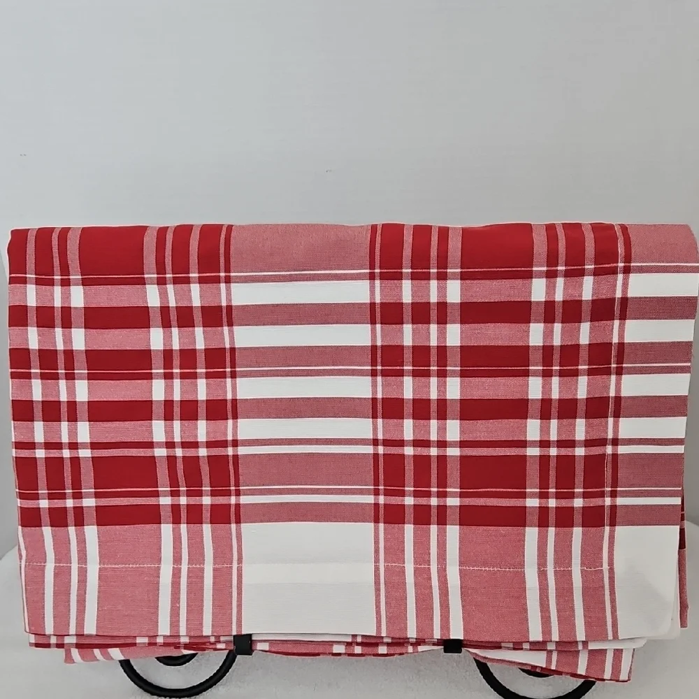 Crate&Barrel Red White Plaid Table Linen 6-x60